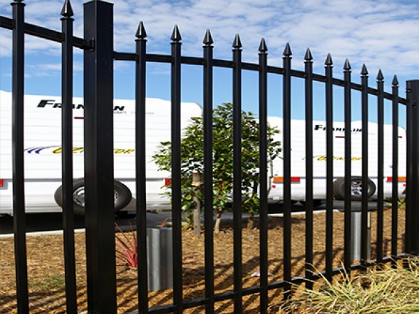 GF-Steel Fence-04